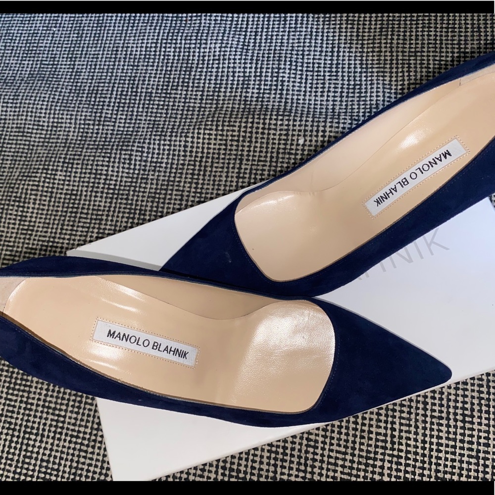 Manolo Blahnik Navy Suede heels